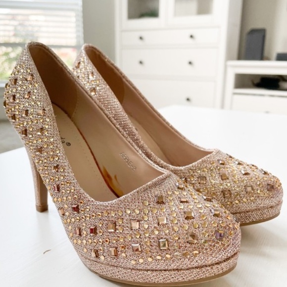 EUC Top Moda Champagne Glitter Heels Apple-2 size 8.5 - Picture 4 of 4
